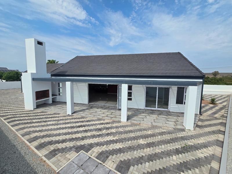 3 Bedroom Property for Sale in Golden Mile Western Cape